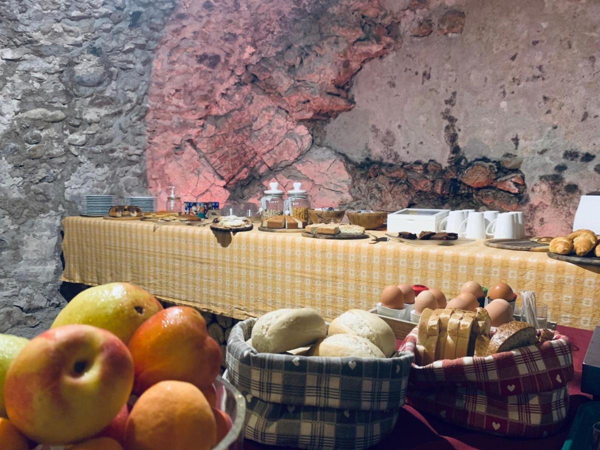 רוברטו Colle Ameno Room And Breakfast מראה חיצוני תמונה