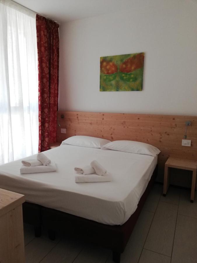 רוברטו Colle Ameno Room And Breakfast מראה חיצוני תמונה