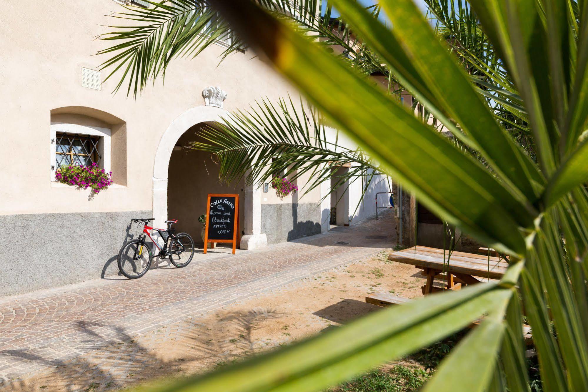 רוברטו Colle Ameno Room And Breakfast מראה חיצוני תמונה